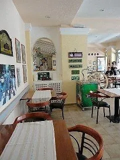 Kallys Ξενοδοχείο *